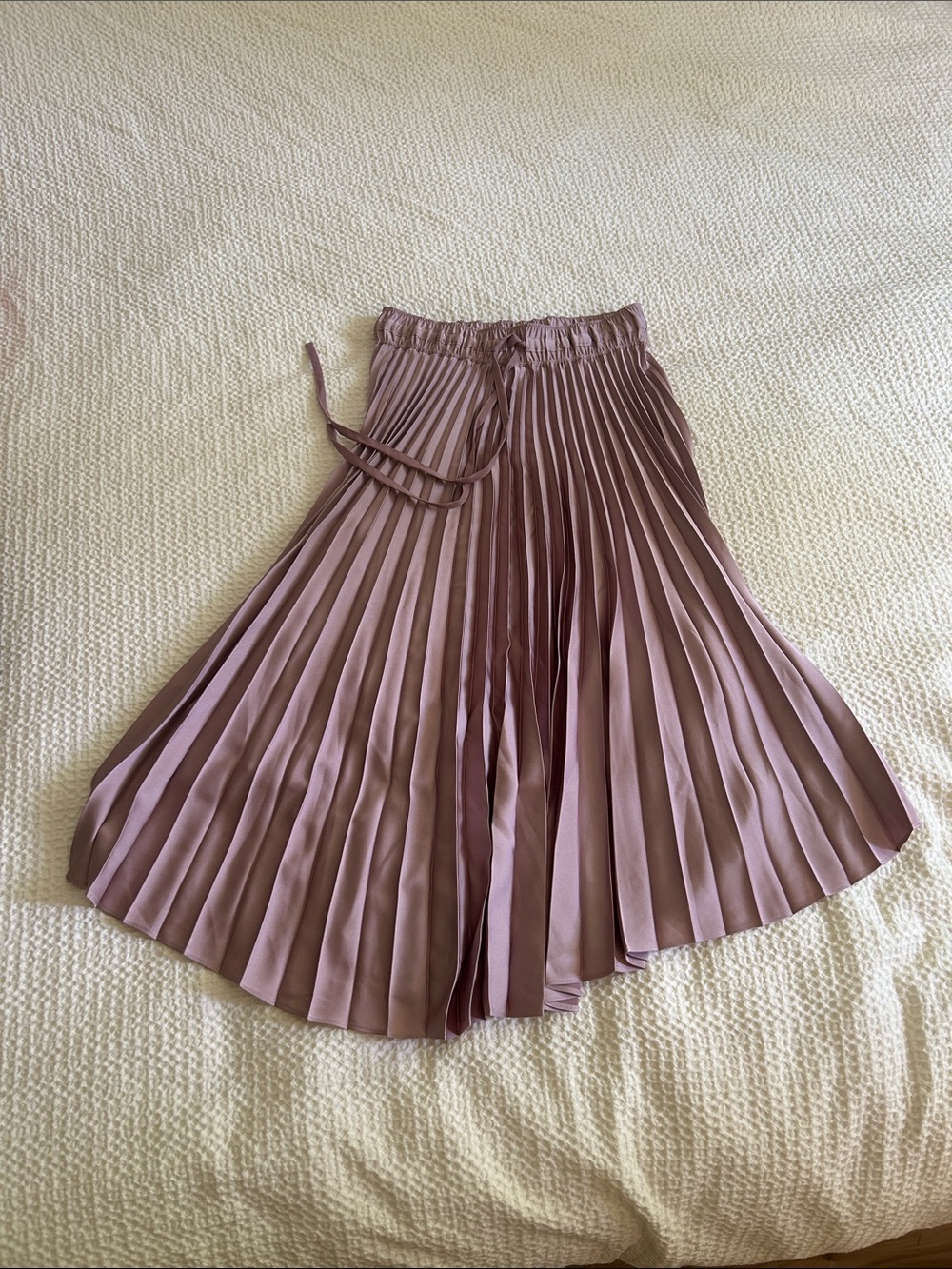 Club Monaco Pleated Midi Skirt in Dusty Mauve